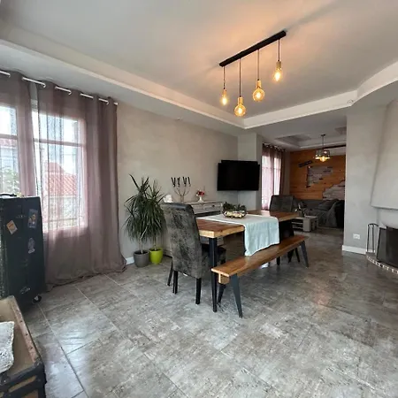 Comme A La Maison דירה *