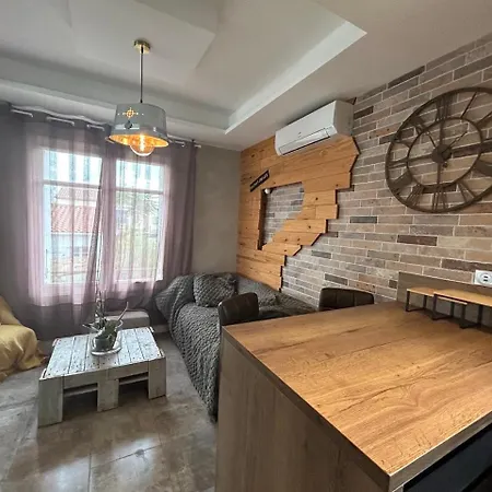 Comme A La Maison * נרבון