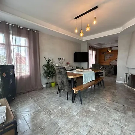 Comme A La Maison Апартаменты Нарбонна